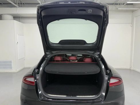 Used 2018 Kia Stinger GT2 AWD/4WD image 42