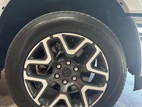 Used 2026 RAM 1500 Laramie AWD/4WD image 21