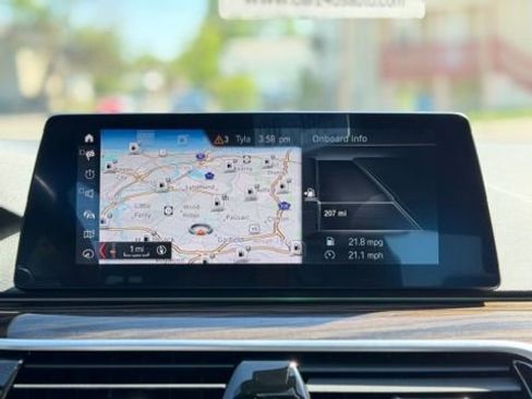 Used 2019 BMW 540i xDrive AWD/4WD image 35