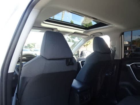 Certified 2022 Toyota RAV4 XLE w/ Convenience Package FWD image 21