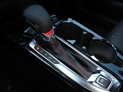 New 2026 Chevrolet Trax RS w/ Sunroof Package FWD image 17