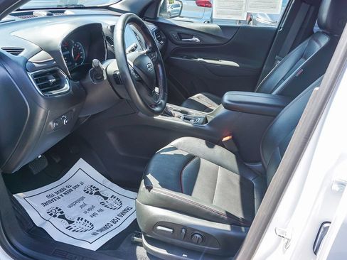 Used 2023 Chevrolet Equinox RS w/ RS Leather Package FWD image 18