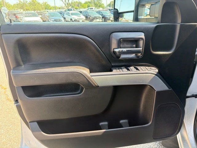 Used 2018 Chevrolet Silverado 2500 LT w/ All Star Edition AWD/4WD image 10