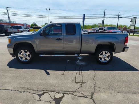Used 2013 GMC Sierra 2500 SLE w/ SLE Preferred Package RWD image 27