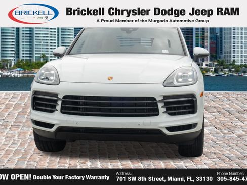 Used 2022 Porsche Cayenne Platinum Edition AWD/4WD image 5