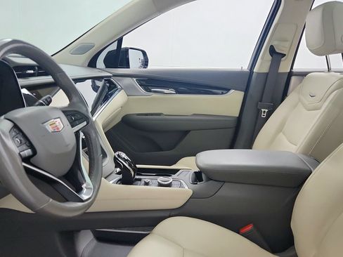 Certified 2023 Cadillac XT6 Premium Luxury w/ LPO, Floor Liner Package AWD/4WD image 17