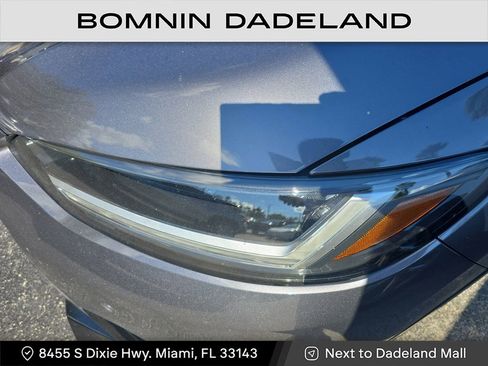 Used 2024 Honda HR-V EX-L image 8