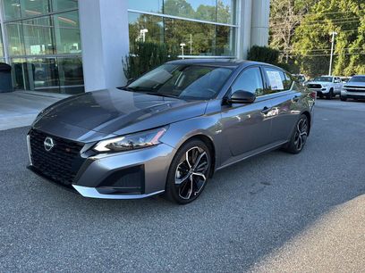 Used 2023 Nissan Altima 2.5 SR