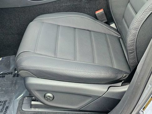 New 2026 Mercedes-Benz GLE 580 4MATIC image 17