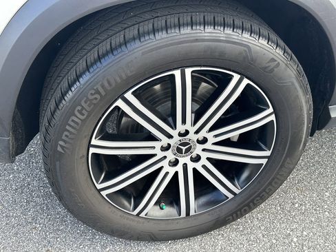 Used 2025 Mercedes-Benz GLE 450e 4MATIC image 20