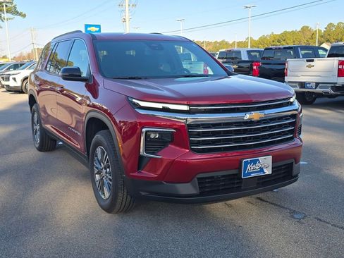 New 2026 Chevrolet Traverse LT image 7