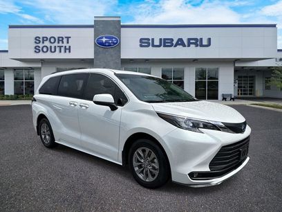 Used 2025 Toyota Sienna XLE