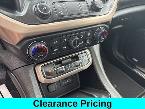 Used 2020 GMC Acadia Denali w/ Denali Ultimate Package image 26