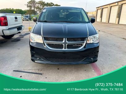 Used 2018 Dodge Grand Caravan SE w/ UConnect Hands-Free Group