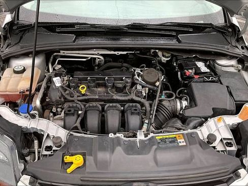 Used 2012 Ford Focus Titanium FWD image 30