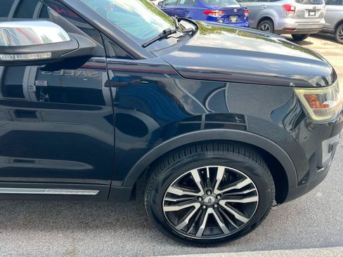 Used 2016 Ford Explorer Platinum AWD/4WD image 9