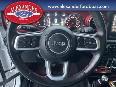 Used 2018 Jeep Wrangler Unlimited Rubicon w/ Cold Weather Group image 27