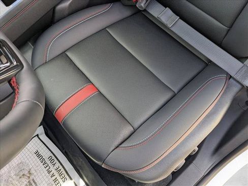 New 2026 Chevrolet Traverse RS w/ LPO, Floor Liner Package AWD/4WD image 4