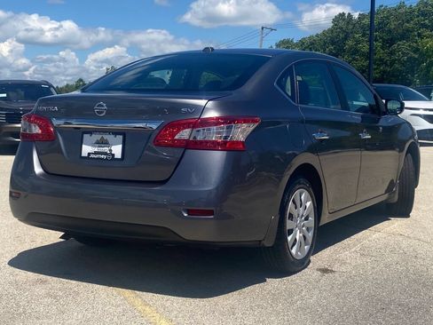 Used 2015 Nissan Sentra SV w/ Cold Weather Package FWD image 11