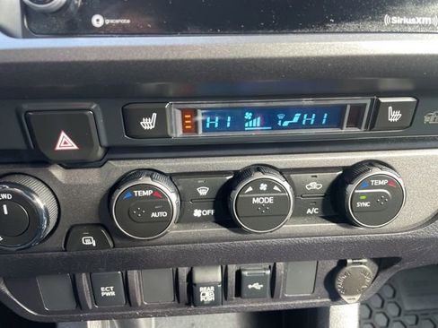 Used 2021 Toyota Tacoma TRD Sport image 31