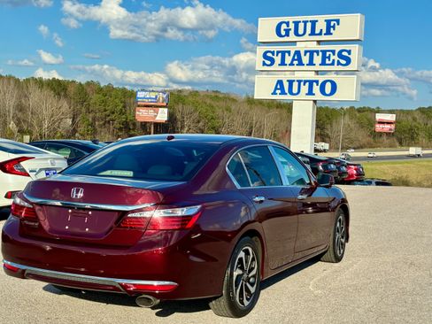 Used 2017 Honda Accord EX-L image 3