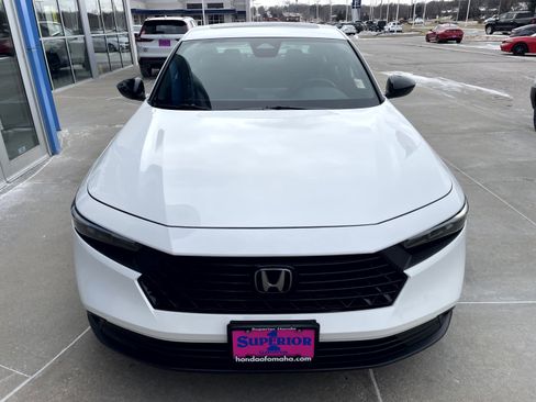 Used 2023 Honda Accord Sport image 5