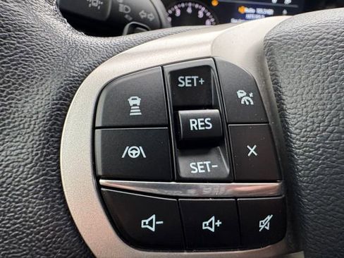 Used 2021 Ford Explorer Limited w/ Equipment Group 301A image 7