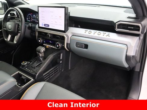 Used 2025 Toyota Tacoma 4x4 Double Cab Hybrid image 39