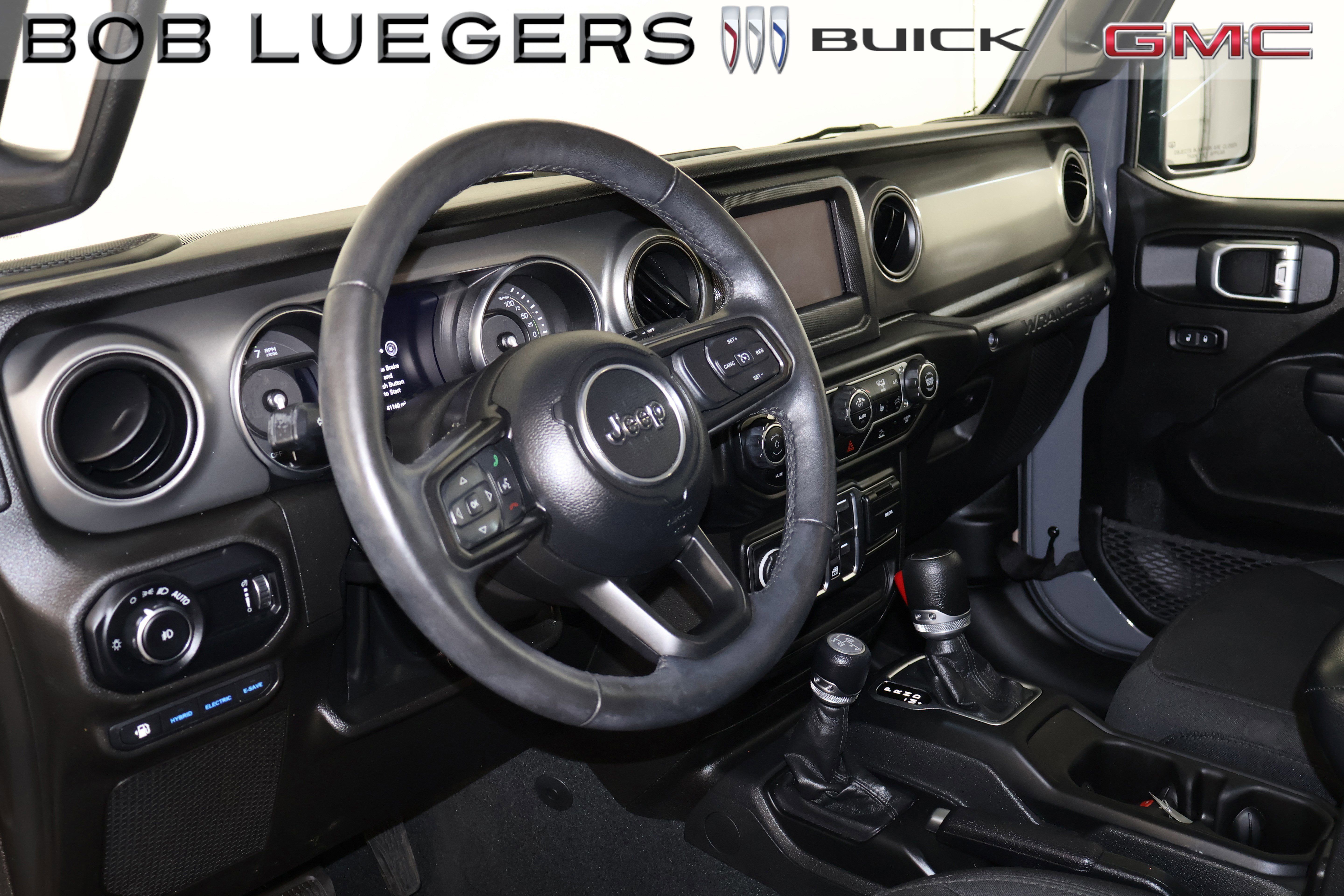 Used 2023 Jeep Wrangler Unlimited w/ Cold Weather Group AWD/4WD image 8