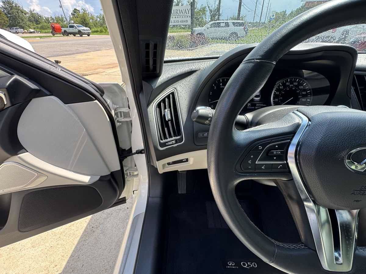 Used 2022 INFINITI Q50 Sensory AWD/4WD image 15