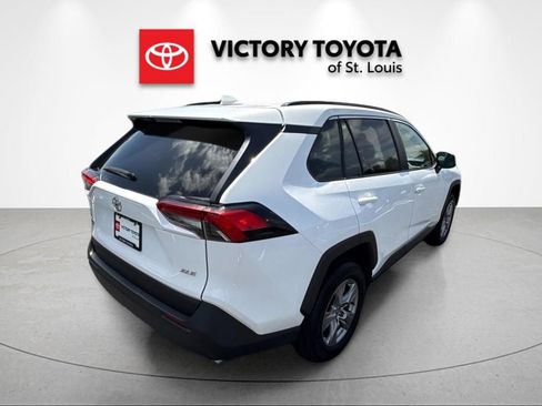 Used 2025 Toyota RAV4 XLE FWD image 3