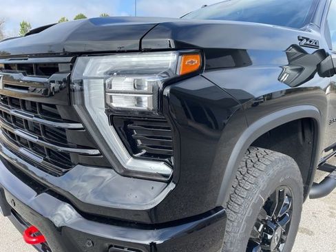 New 2026 Chevrolet Silverado 3500 LT w/ Trail Boss Package image 9