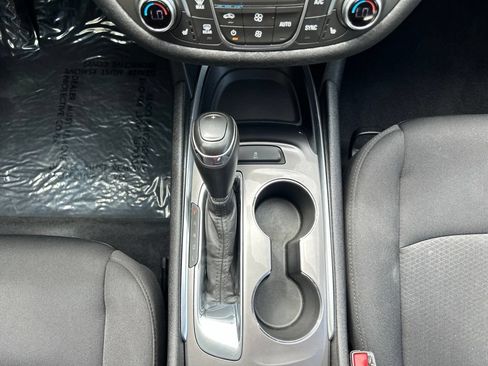 Used 2019 Chevrolet Malibu LT FWD image 15