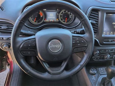 Used 2019 Jeep Cherokee Trailhawk w/ Comfort/Convenience Group image 30