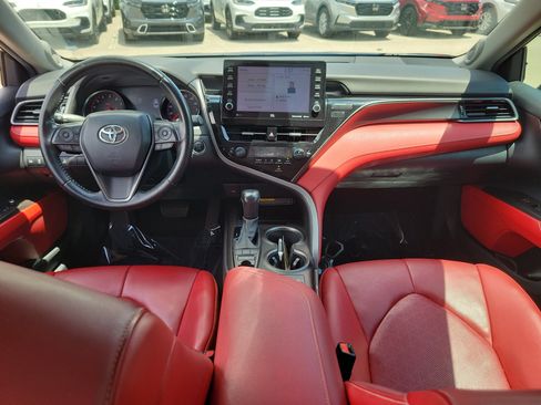 Used 2021 Toyota Camry XSE FWD image 15