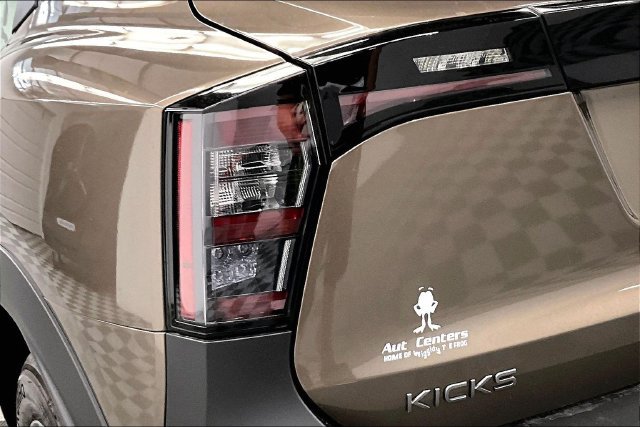 New 2027 Nissan Kicks S FWD image 20