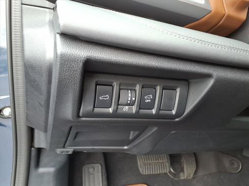 Certified 2025 Subaru Outback Touring w/ Popular Package #2 image 21