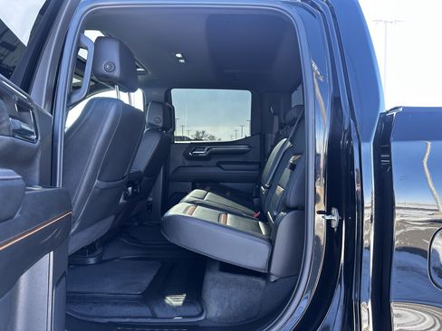 Used 2024 GMC Sierra 1500 AT4 w/ Technology Package image 19