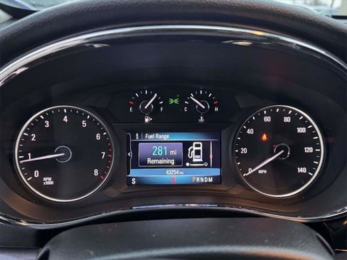 Used 2022 Buick Encore Preferred w/ Safety Package image 24