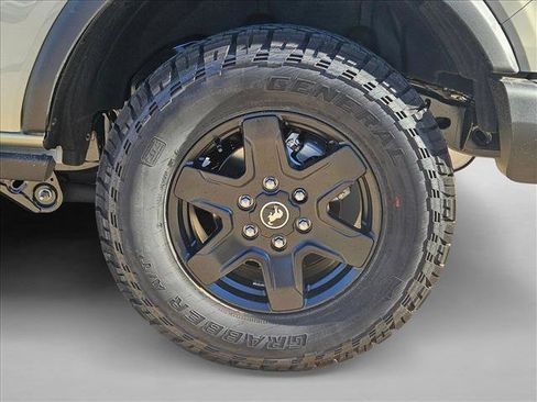New 2025 Ford Bronco Big Bend w/ Black Diamond Package image 10