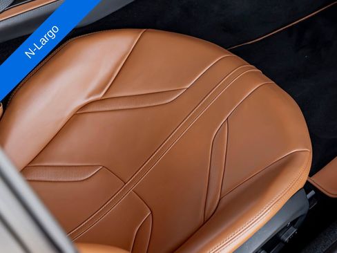 Used 2020 Ferrari 812 Superfast RWD image 39