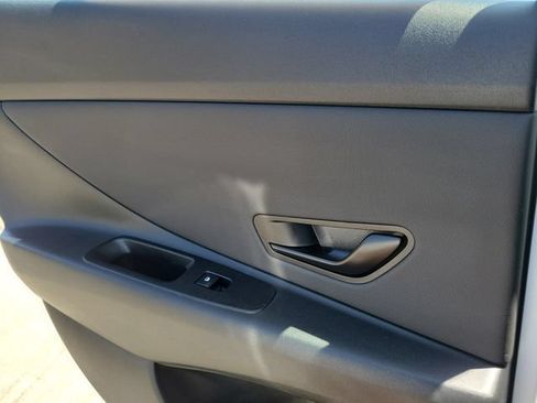New 2026 Hyundai Elantra SEL Sport FWD image 22