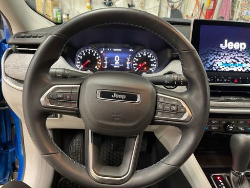 Used 2022 Jeep Compass Latitude w/ Convenience Group image 15