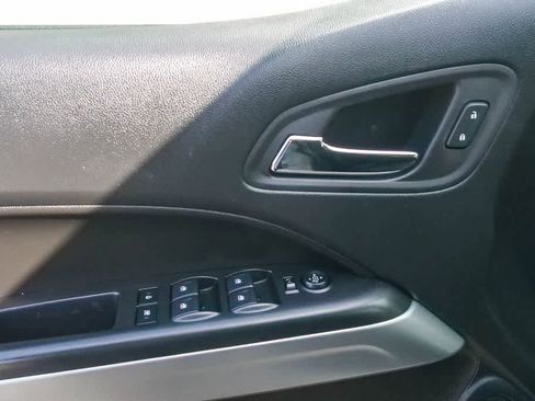 Used 2022 Chevrolet Colorado LT image 19