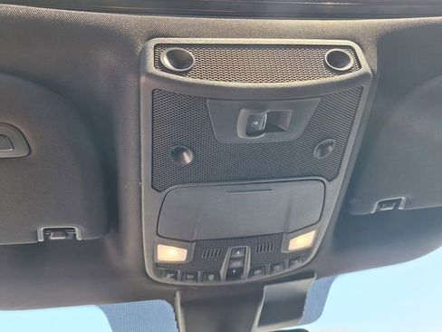 Used 2020 Ford F150 Lariat w/ Equipment Group 502A Luxury AWD/4WD image 25