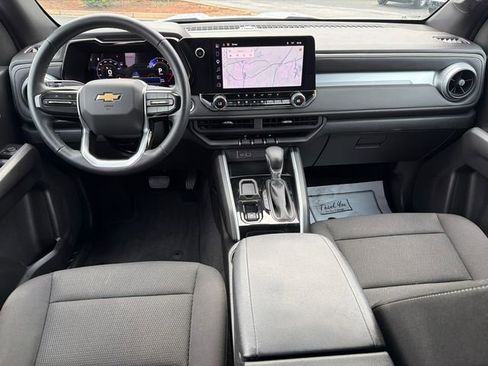 Used 2025 Chevrolet Colorado LT RWD image 22