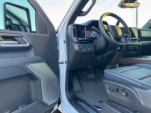 New 2025 Chevrolet Silverado 2500 High Country w/ Technology Package image 12