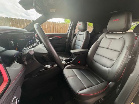 Used 2025 Chevrolet TrailBlazer RS w/ Convenience Package FWD image 24