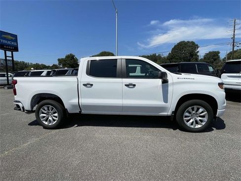 New 2026 Chevrolet Silverado 1500 Custom image 2