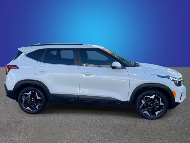 Used 2024 Kia Seltos EX FWD image 6